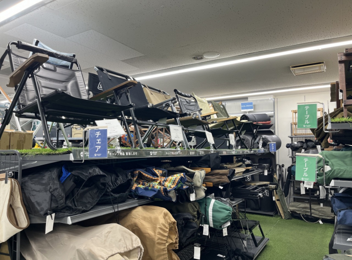 2階はすべてアウトドア・キャンプコーナー！