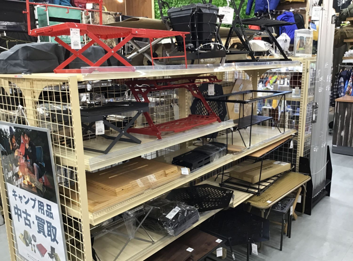トレファクスポーツアウトドア幕張店 内観写真