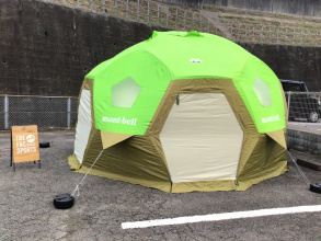 モンベルのヘリオスドーム12型が入荷！最大12人収納できる大型テント！