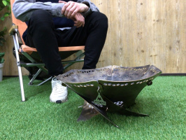 The Arth(ざぁ～っス)が展開する次郎系のテーブルのセンターに