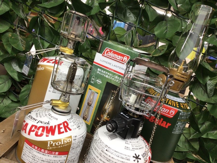 キャンプの雰囲気作りに..スノーピーク廃盤希少品などガスランタンのご