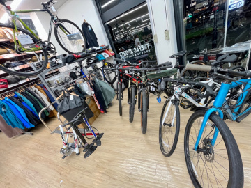「スポーツ用品の自転車 」