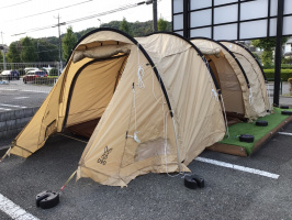 付属品盛りだくさんで快適なキャンプスタイルを！ご家族で使える