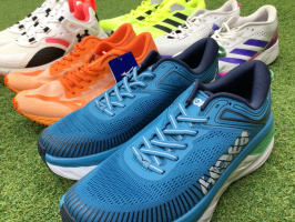 多摩南大沢店】近日入荷のランニングシューズのご紹介！買取も強化中