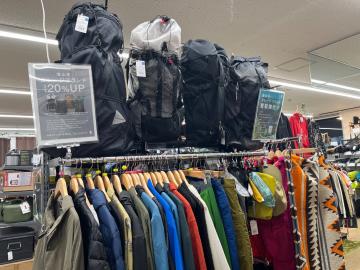 「アウトドア用品の登山用品 」