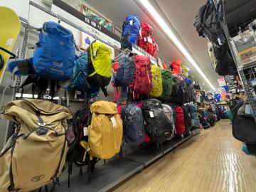 「アウトドア用品の登山用品 」