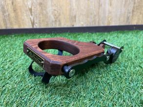 【BLACK DESIGN / ブラックデザイン】畔(HOTORI) | 人気ファニチャーを拡張するアイアンカップホルダー