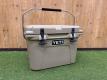 「キャンプ用品のYETI 」