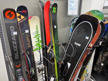 「スポーツ用品のスノーボード 」