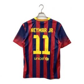 「スポーツ用品のNIKE 」