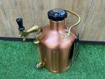 「アウトドア用品のGROWLER WERKS 」