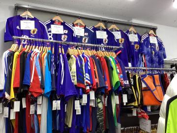 「スポーツ用品のサッカー用品 」