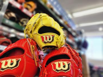 「スポーツ用品の野球 」