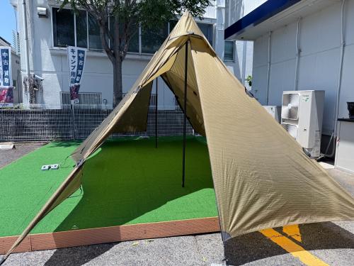 変幻自在の大型シェルター。「Pre tents」の「Bealock」の紹介