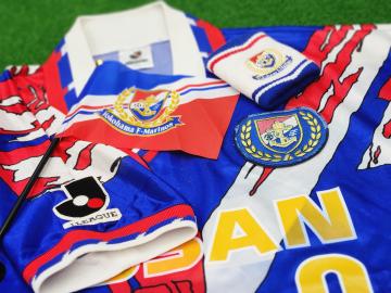 「スポーツ用品のサッカー 」