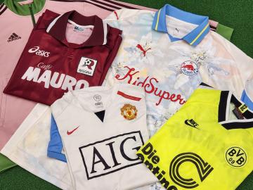 「スポーツ用品のサッカー 」