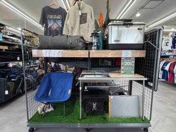 「アウトドア用品のキャンプ用品 」