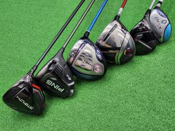 「スポーツ用品のゴルフ 」