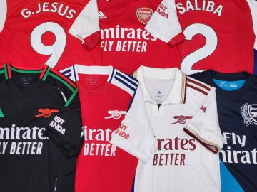 「スポーツ用品のサッカー 」