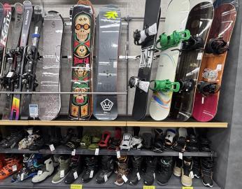 「スポーツ用品のスノーボード 」