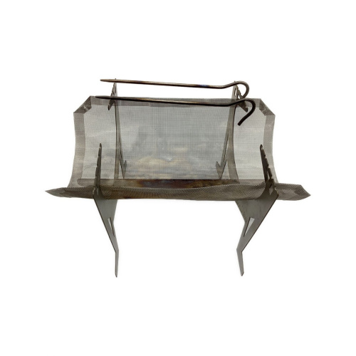 唯一無二なデザインが光る！UL最高峰ソラチタニウムギアをご紹介