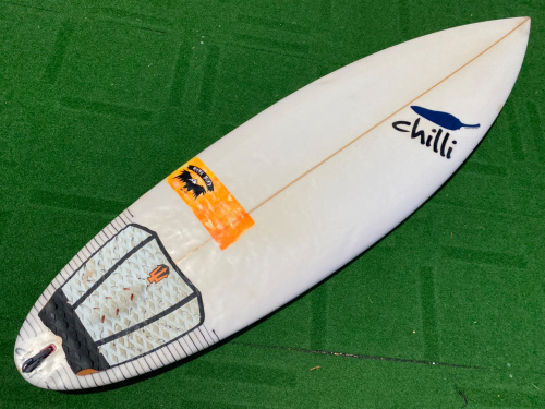激レア　chilli ショートボード　5’7ft RAREBIRD クアッド 20230718133135blog293.jpg