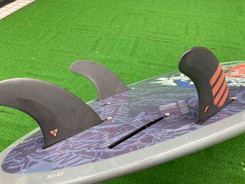 サンタクルーズのパンプキンLTD5'8入荷。マリアのグラフィックが心躍る
