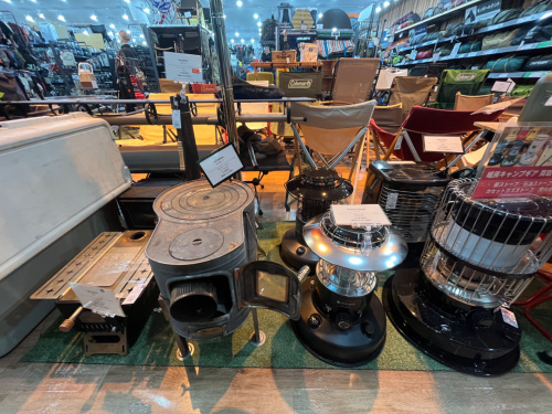 トヨトミやスモアなど人気ストーブが新入荷！早速ご紹介します