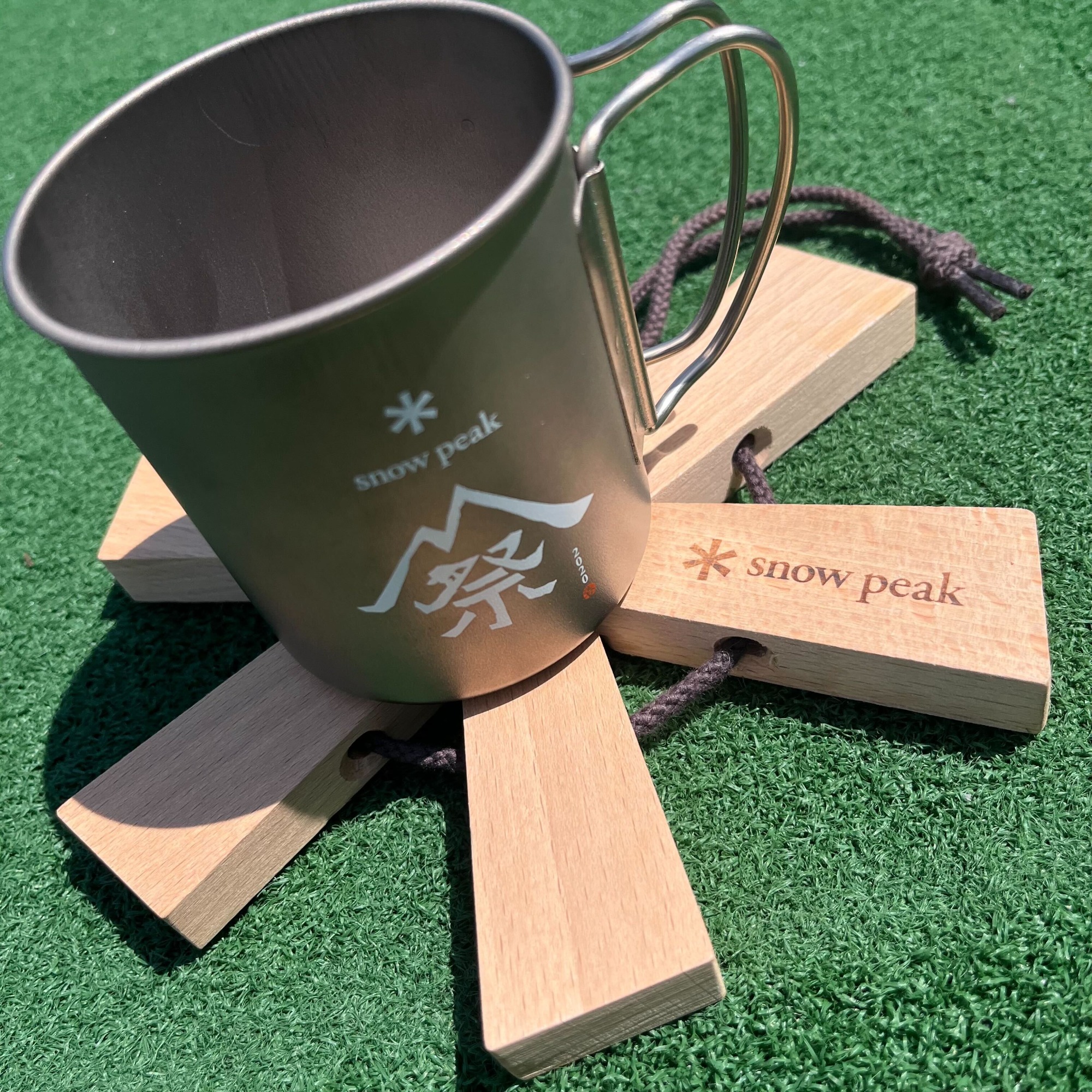 廃盤品！snow peakのロゴをモチーフにした鍋敷きが新入荷