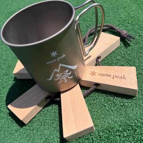 廃盤品！snow peakのロゴをモチーフにした鍋敷きが新入荷