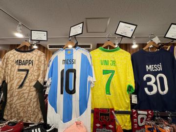 「スポーツ用品のサッカー 」