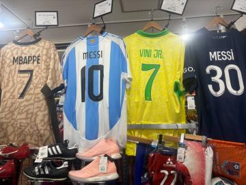 「スポーツ用品のサッカー 」