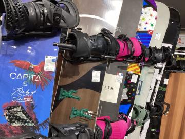 「スポーツ用品のスノーボード 」
