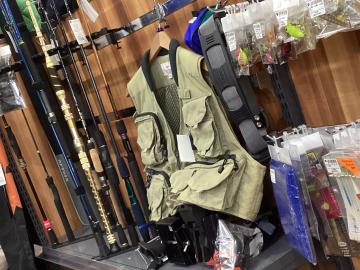 「アウトドア用品の釣り用品 」