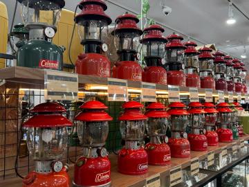 「アウトドア用品のキャンプ用品 」