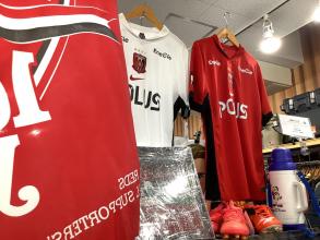 レッズのグッズが続々入荷！