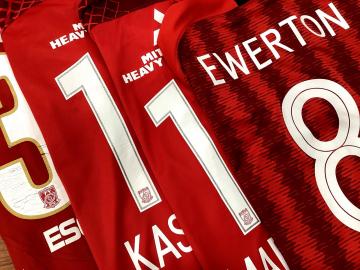 「スポーツ用品のサッカー　中古 」