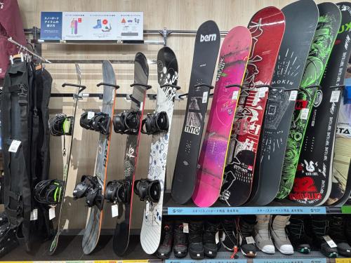 スノーボード用品を売るならトレファクスポーツアウトドア長久手店へ