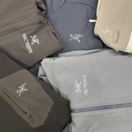 「ARC'TERYXのアークテリクス 」