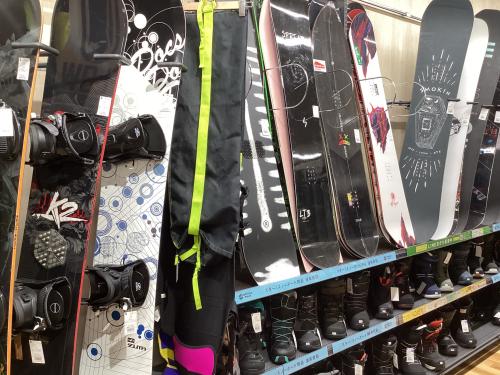 スノーボード始めるならトレファクスポーツアウトドア長久手店へ