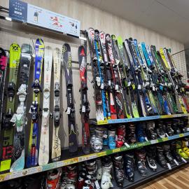 「HEADのスキー 」