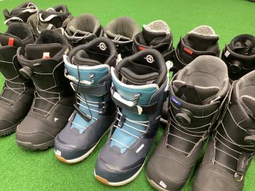 「スポーツ用品のスノーボード 」