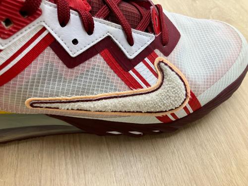 NIKE / ナイキ】LEBRON 18 LOW | ストリートに映えるカレッジスタイル