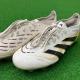 「サッカー用品のadidas 」