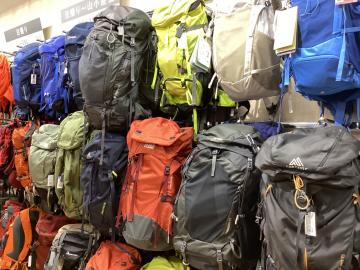 「アウトドア用品の登山用品 」
