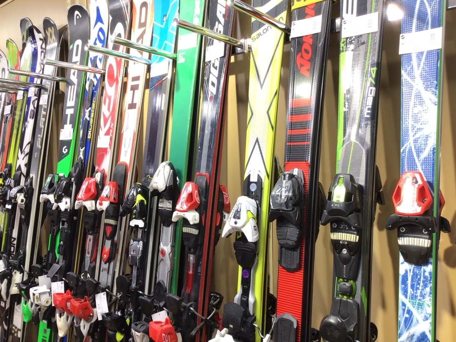 今シーズンは中古スキー板でお得に滑ろう！！[2021.12.27発行]｜リサイクルショップ トレファクスポーツ青葉台店