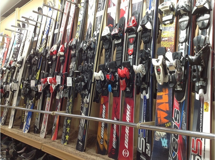 スキー・スノーボード用品をお探しならトレファクスポーツ青葉台店まで！！