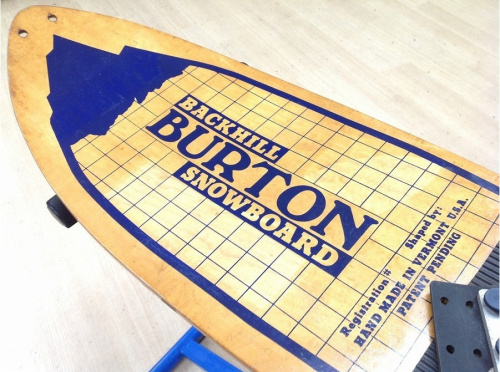 希少！BURTON(バートン)のヴィンテージボード「バックヒル」入荷！！[2019.11.16発行]｜リサイクルショップ  トレファクスポーツアウトドア青葉台店（トレジャーファクトリー）