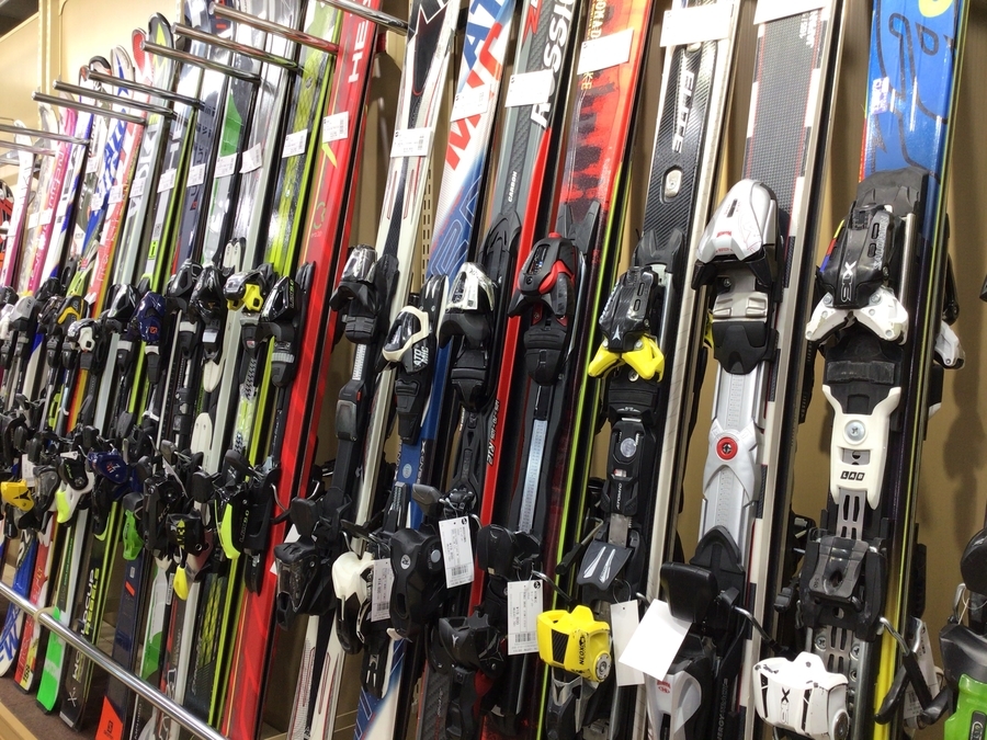 まだ間に合います！スキー用品をお探しならトレファクスポーツ青葉台店まで！！