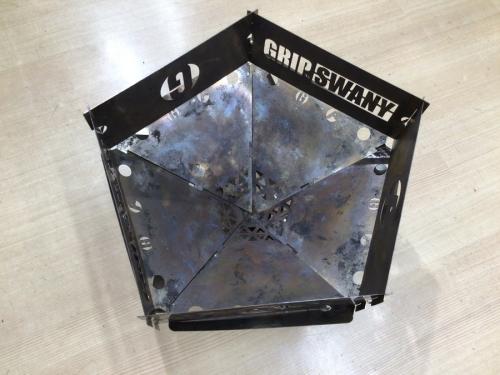 限定品！アシモクラフツ×グリップスワニーコラボの焚火台！[2022.01.11